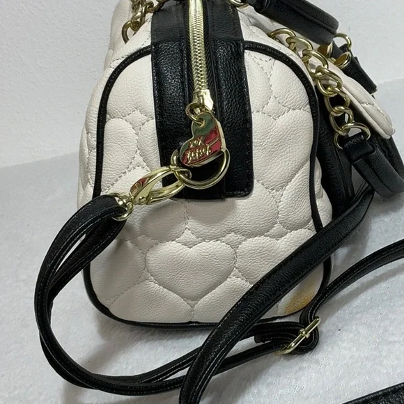 Betsey Johnson Classic Heart Quilted Sachel Handbag - Picture 5 of 15